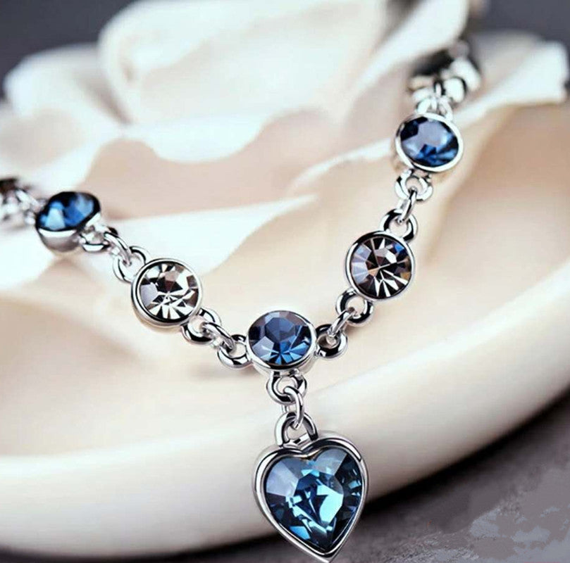 Venta al por mayor Pulsera De Aleación De Gemas De Amor Plateada Plata