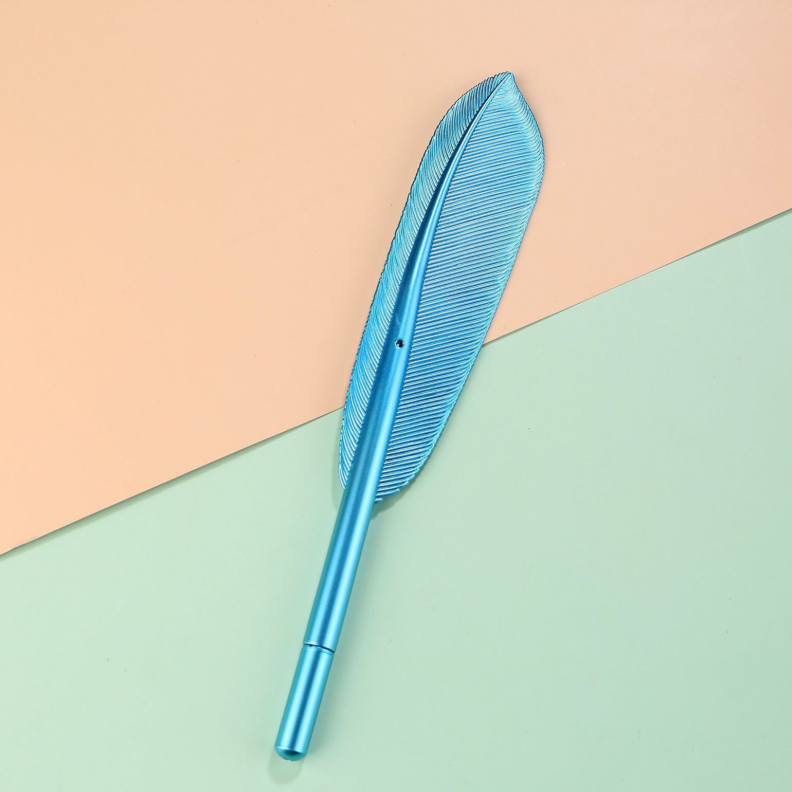 Wholesale Plastic Feather Ballpoint Pen