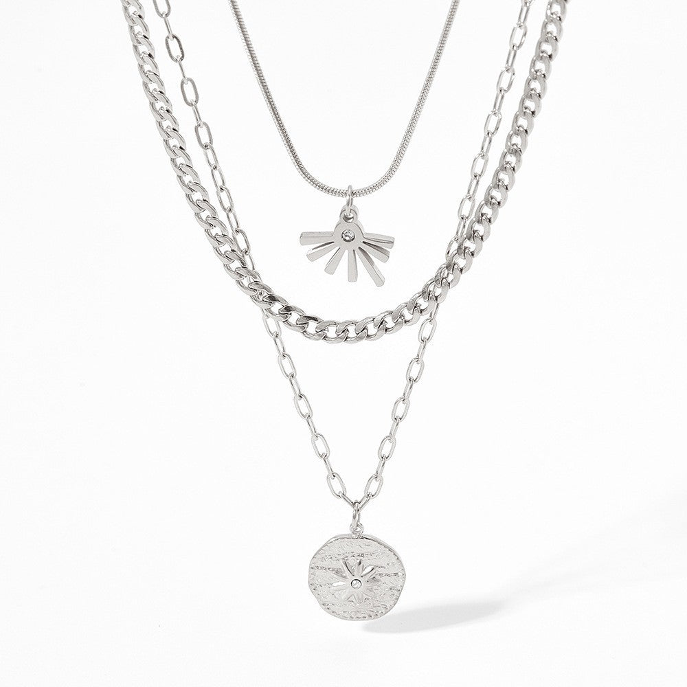 Wholesale Stainless Steel Gold-plated Geometric Medal Sun Flower Pendant Clavicle Necklace