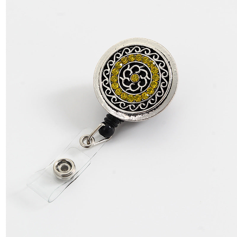 Wholesale Retro Hollow Flower Diamond Retractable Alloy Keychain