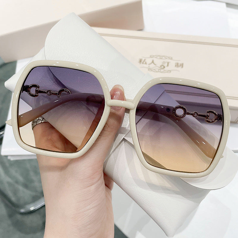 Wholesale PC Large Frame Sunglasses Fashion Gradient Women Sunglasses