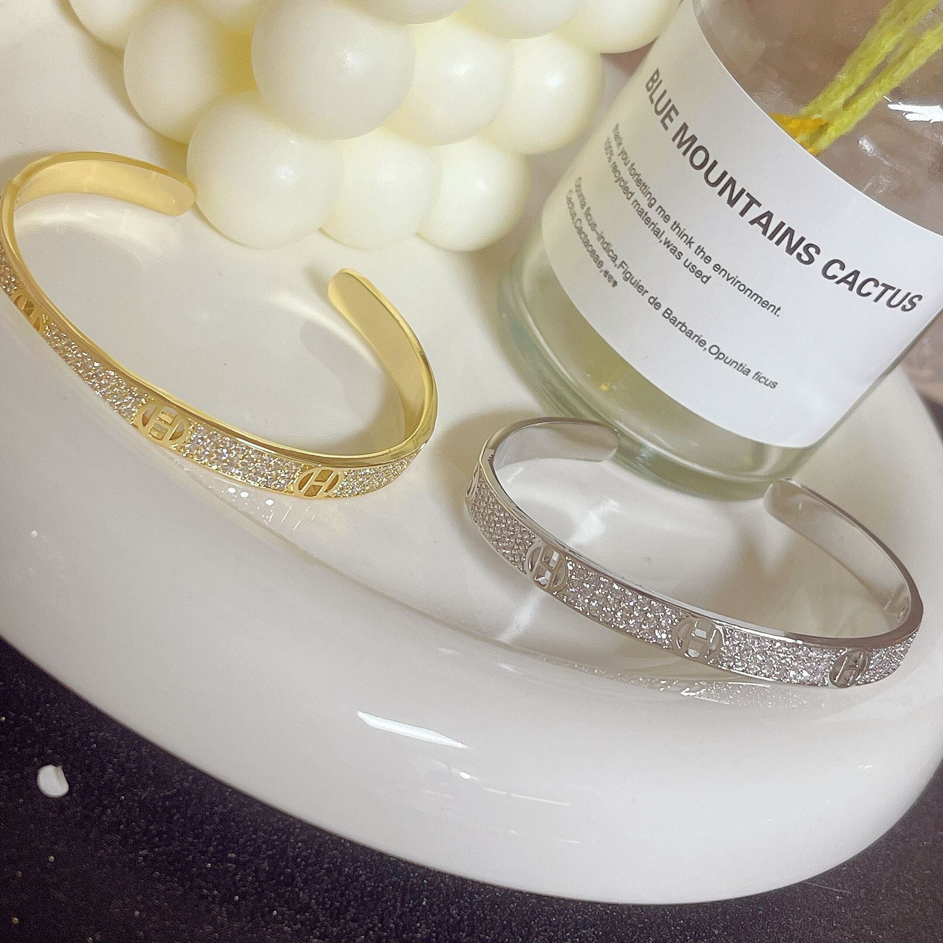 Wholesale Vintage Simplified Letter Metal Bracelet