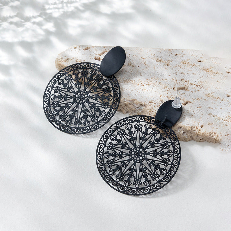 Wholesale Vintage Geometric Cutout Black Metal Earrings