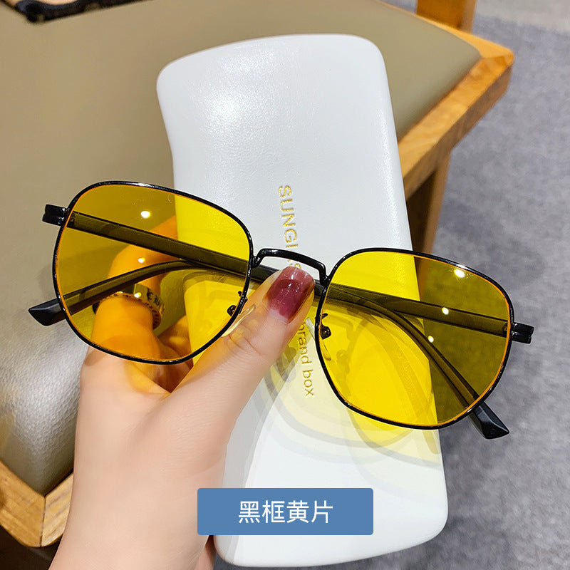 Venta al por mayor Street Style Catwalk Colorful PC Gafas de sol