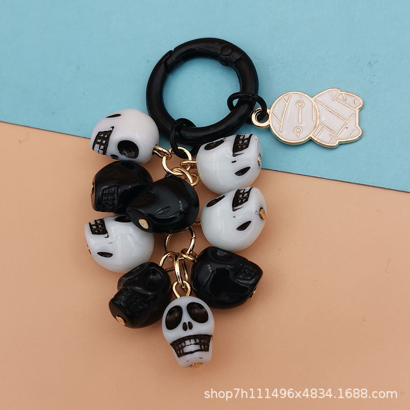 Wholesale Ghost Head Pumpkin Mummy Ghost Cat Skull Halloween Grape Bunch Alloy Keychain