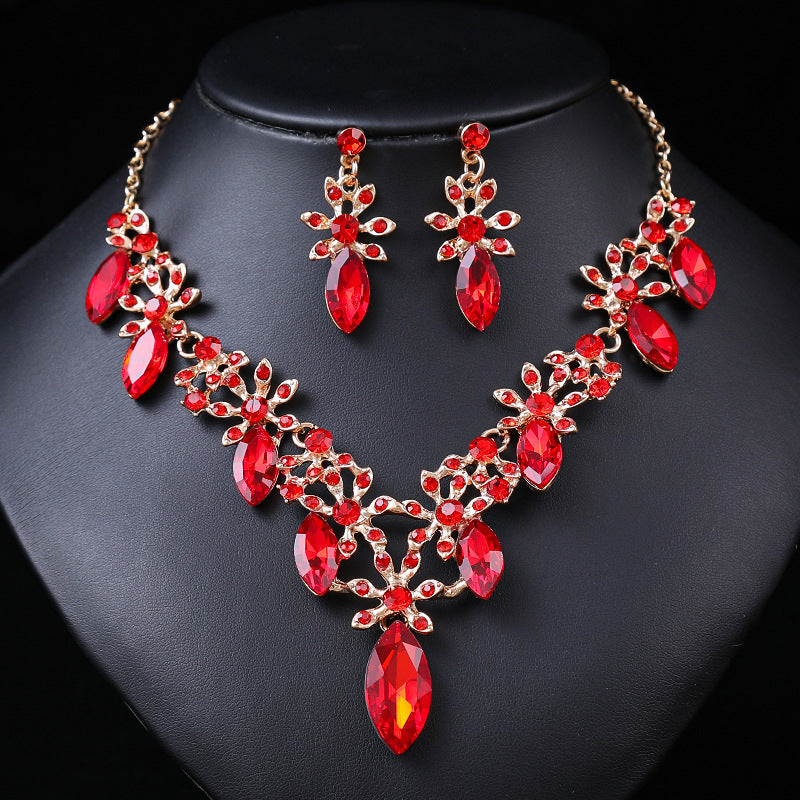 Wholesale Vintage Crystal Alloy Long Necklace Earrings Set