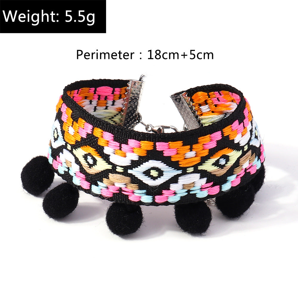 Venta al por mayor Collar de pompones de borla bohemia de tela