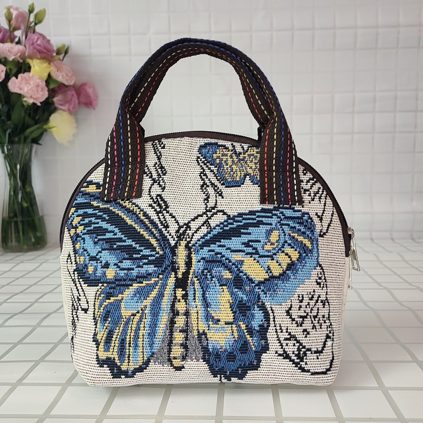 Wholesale Cotton and Hemp Embroidered Shell Type Portable Bag