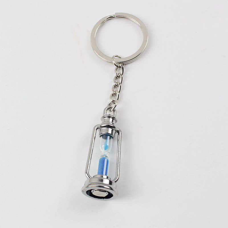 Wholesale Kerosene Lamp Hourglass Keychain