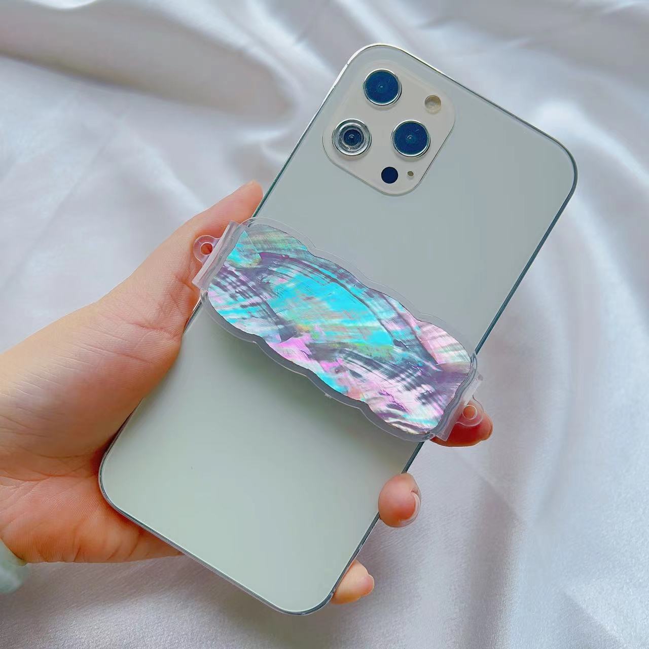 Wholesale Scallop Plastic Phone Holder