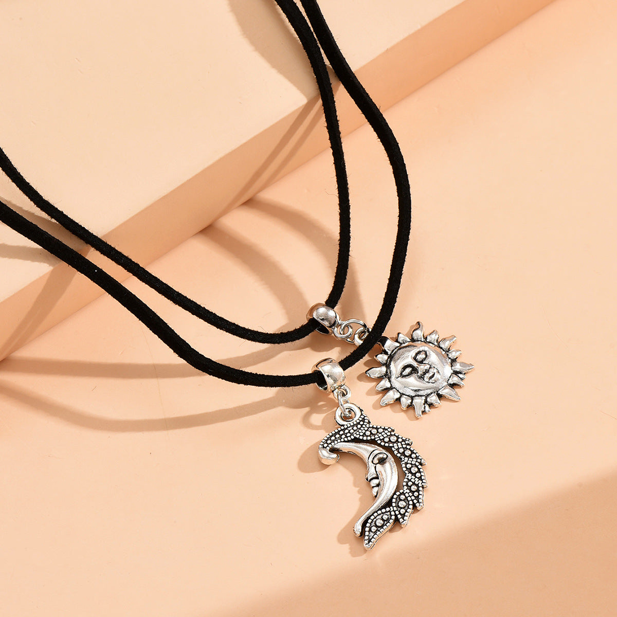 Wholesale Sun Moon Pendant Alloy Necklace