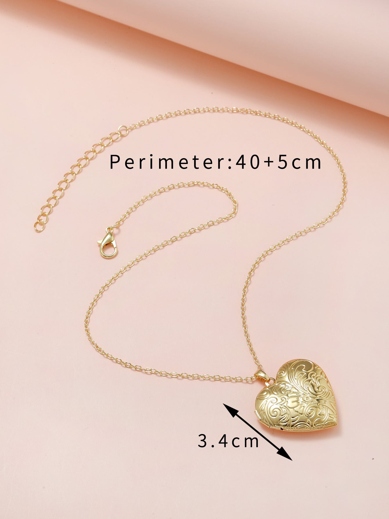 Wholesale Heart Engraved Open Pendant Brass Necklaces