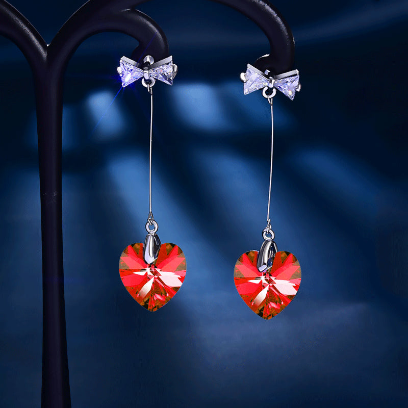 Venta al por mayor Pendientes de aleación de corazón de diamante de cristal de color