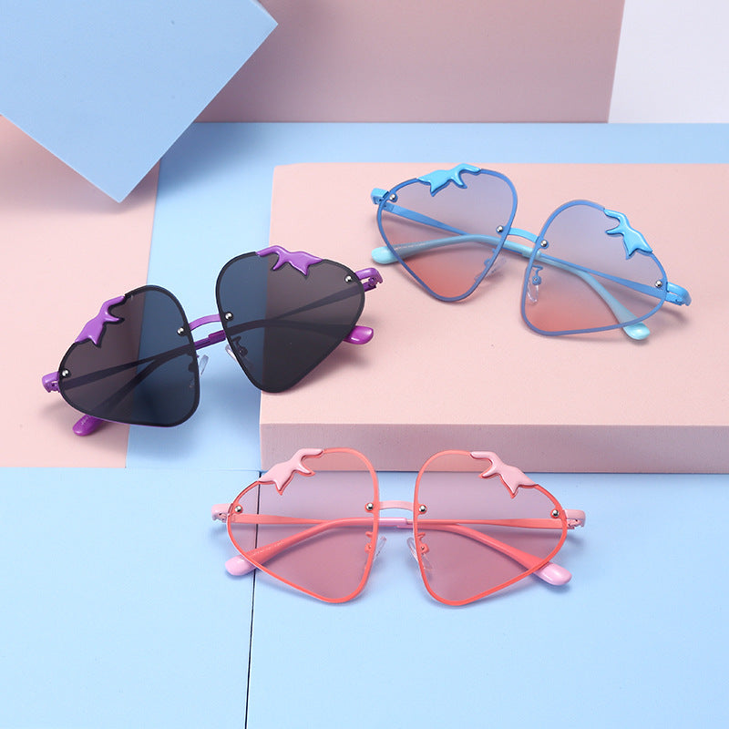 Wholesale Resin Cartoon Strawberry Sunglasses