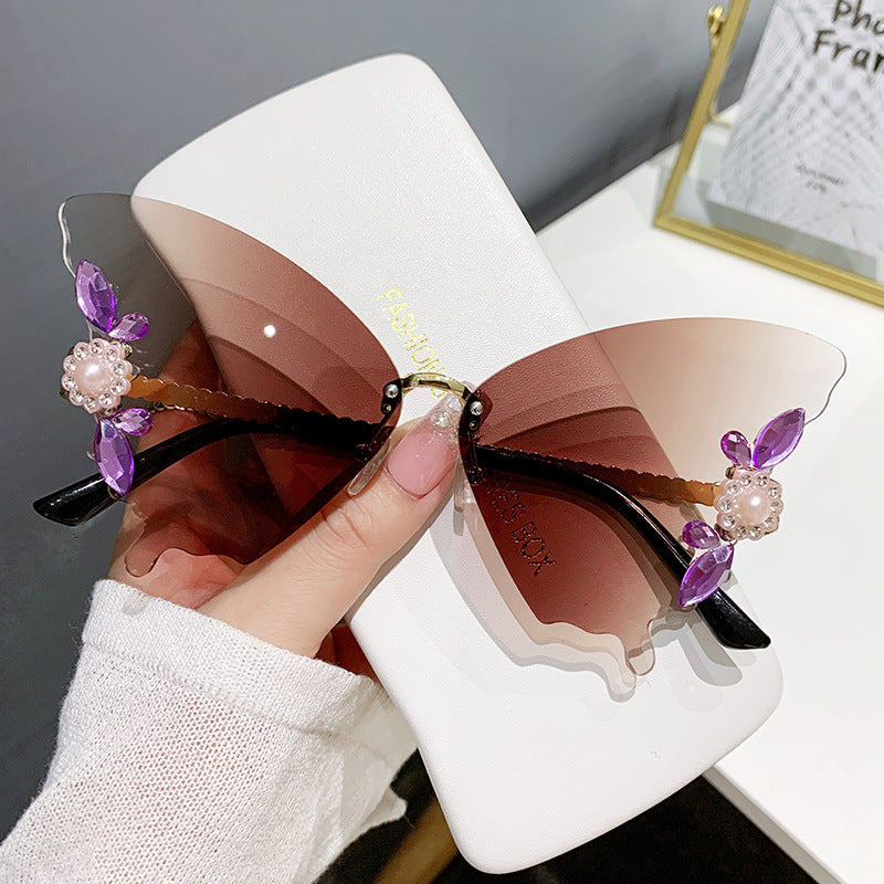 Wholesale Butterfly Diamond Rimless PC Sunglasses