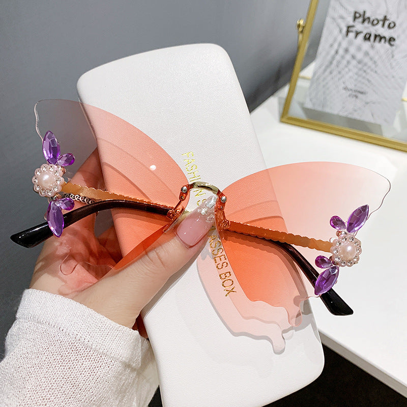 Wholesale Butterfly Diamond Rimless PC Sunglasses