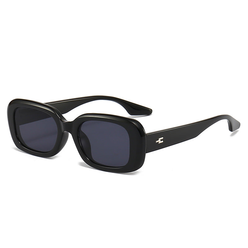 Wholesale Minimalist Retro Black Small Frame PC Sunglasses