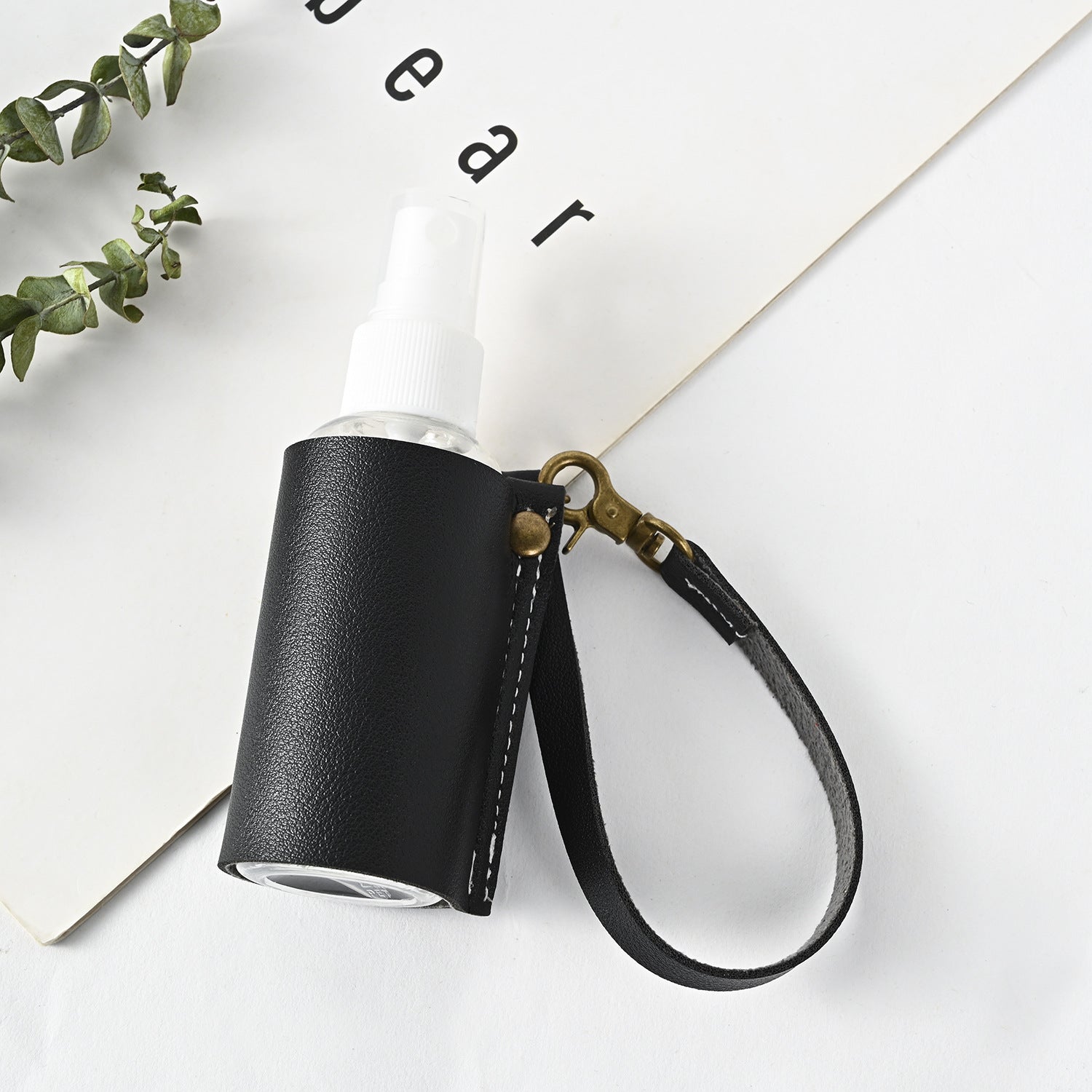 Wholesale Outgoing Portable Hand Sanitizer Leather Case PU Keychain