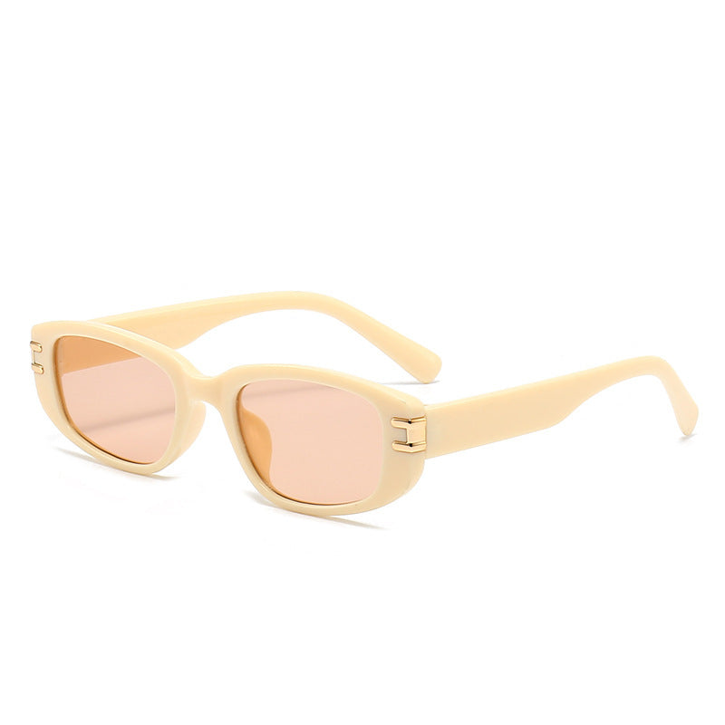 Venta al por mayor Retro Cat Eye PC Gafas de sol para mujer