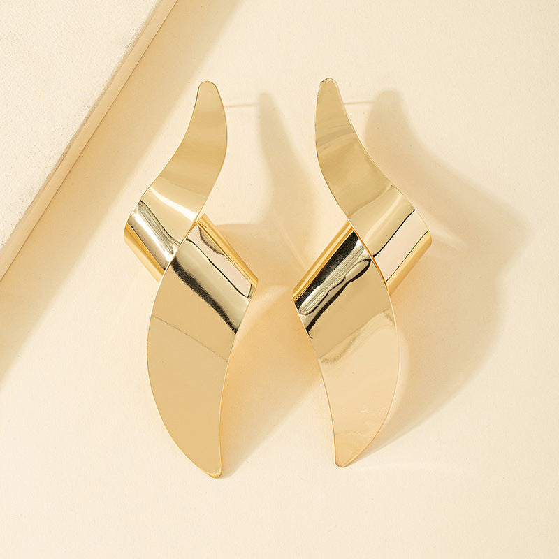 Wholesale Spiral Large Size Exaggerated Alloy Earrings