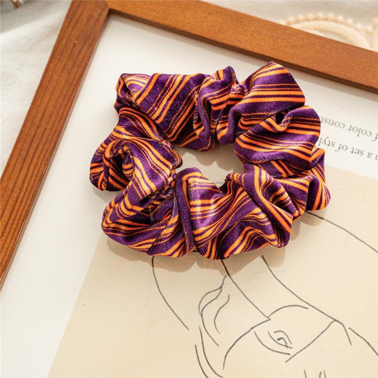 Wholesale of Autumn and Winter New Halloween Women's Flannel Hair Scrunchies