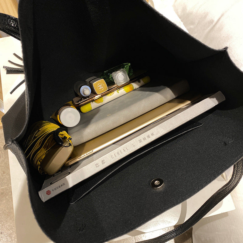 Wholesale Large Capacity PU Tassel Shoulder Bag