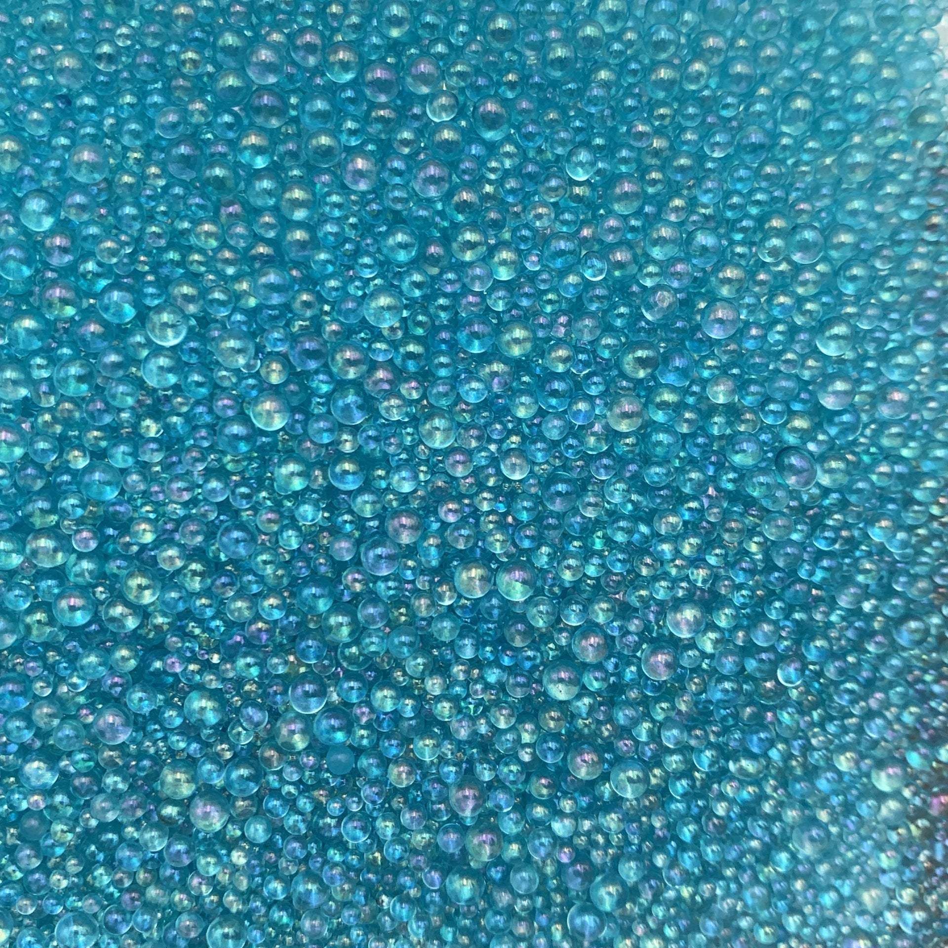 Venta al por mayor 500 g/paquete de perlas de vidrio llenas de color 1-3 MM