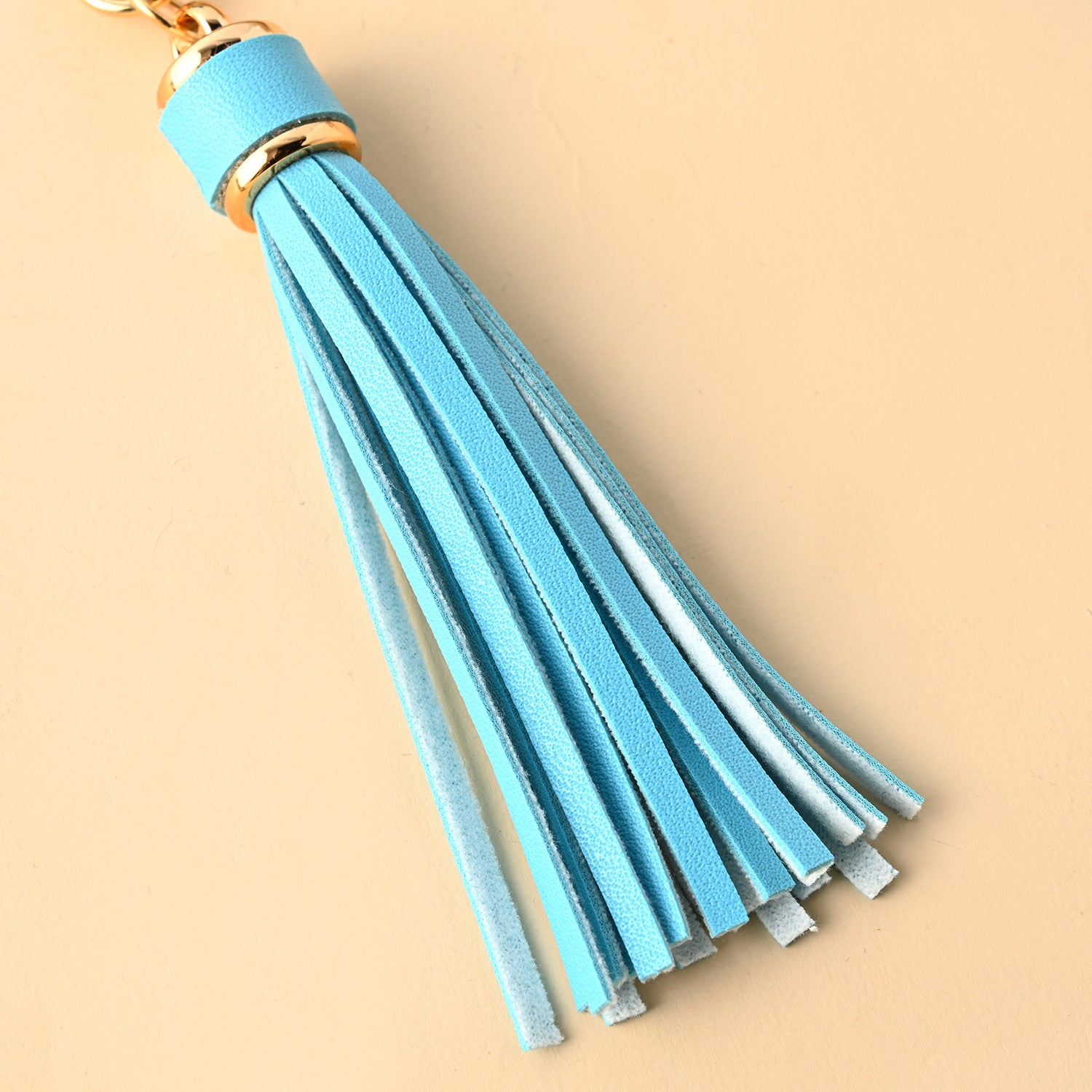 Venta al por mayor Llavero de muñeca con cuentas de silicona borla