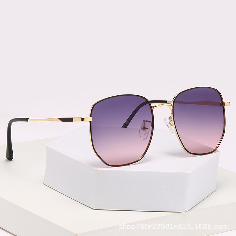 Wholesale Vintage Square Frame PC Sunglasses