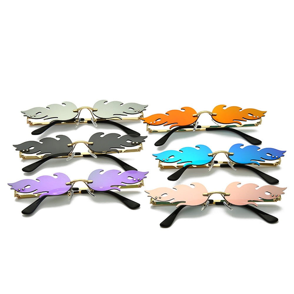 Venta al por mayor de PC llama gafas de sol sin marco en forma de metal para damas