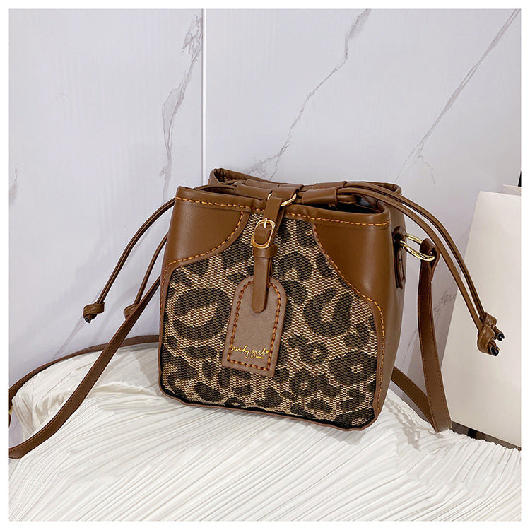 Venta al por mayor PU Tiger Bag Bucket Bag hecho a mano Diy Material Bag