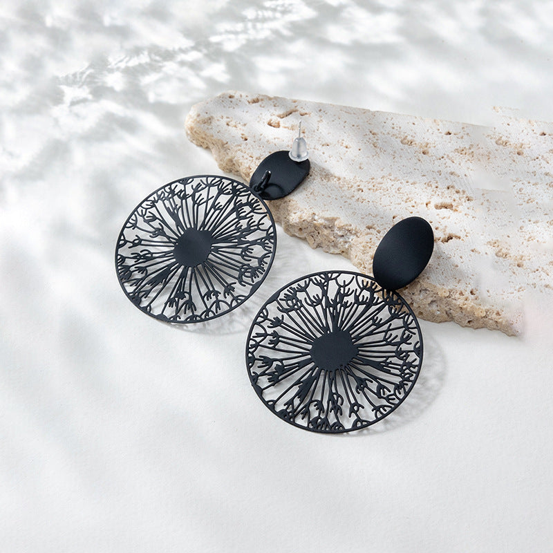 Wholesale Vintage Geometric Cutout Black Metal Earrings