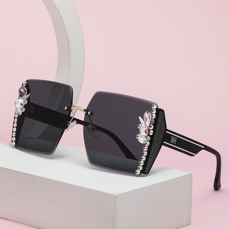 Wholesale Diamond-encrusted Large Frame PC UV-resistant Sunglasses