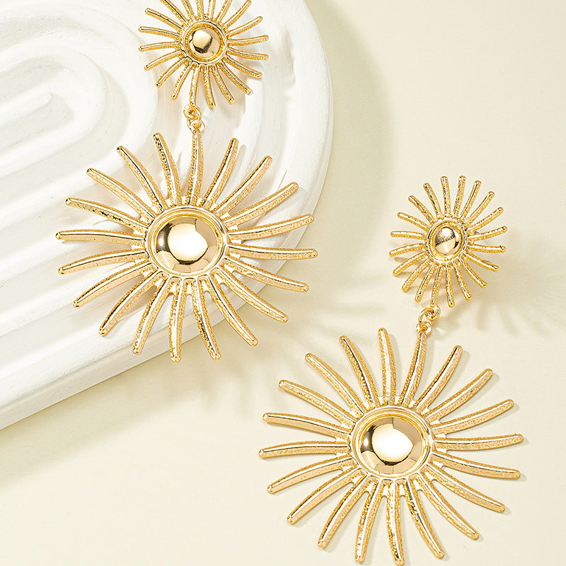 Wholesale Metal Hollow Flower Alloy Earrings