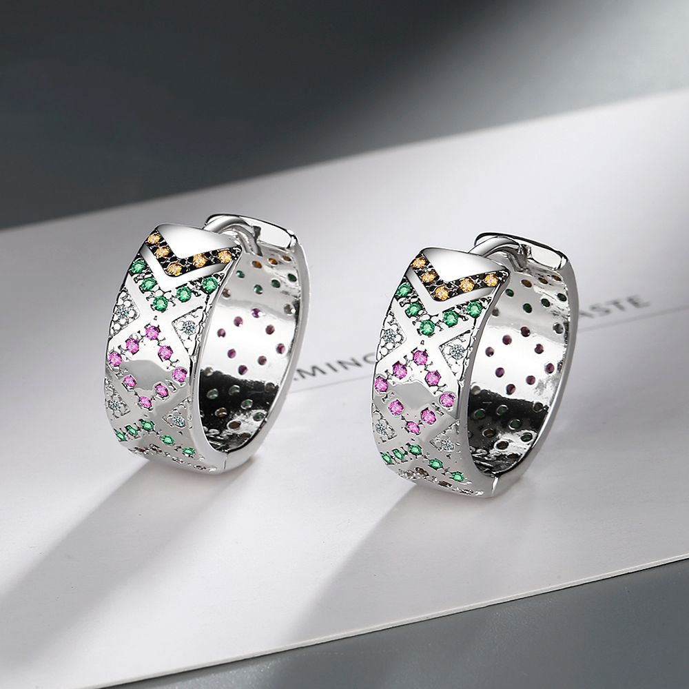 Venta al por mayor Zirconia Diamond Color Matching Stripe Pendientes de cobre