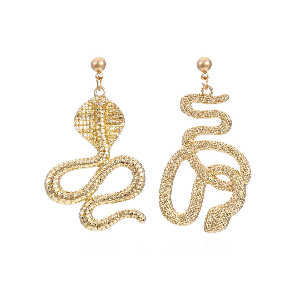 Wholesale Asymmetric Snake Vintage Alloy Earrings