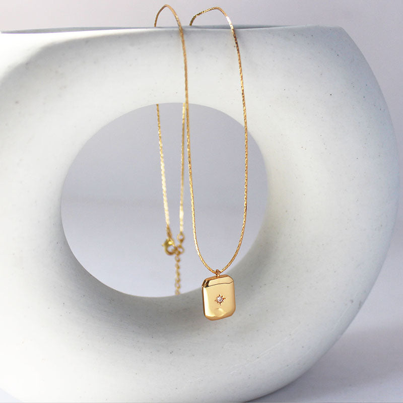 wholesale Copper Heart Pendant Micro Paved Zircon Clavicle Necklace