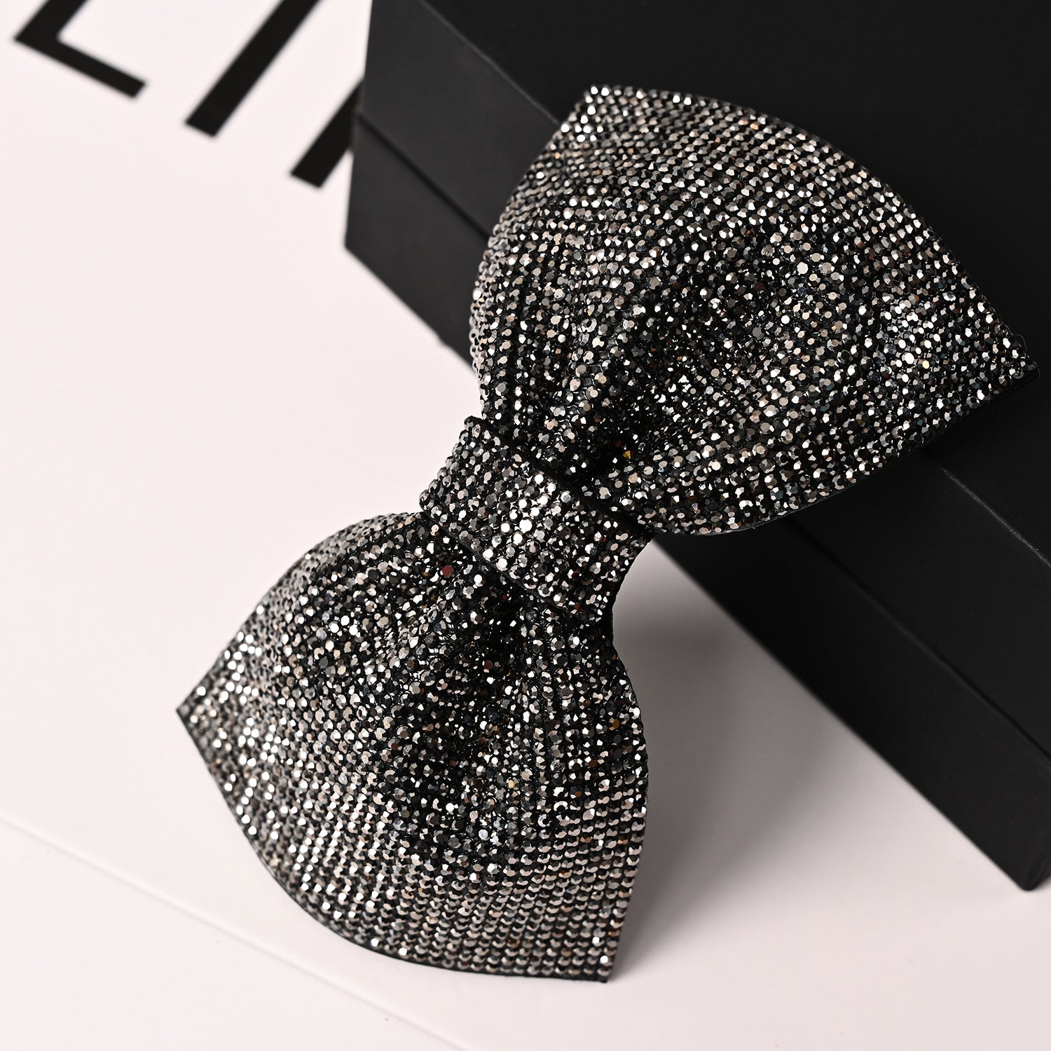 Wholesale 2023 Full Diamond Bow Spring Clip Hairpin