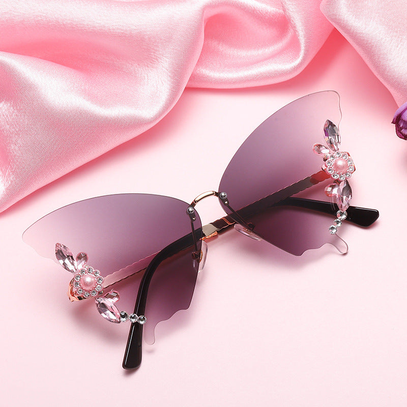 Wholesale Butterfly Shape Diamond Rimless PC Sunglasses