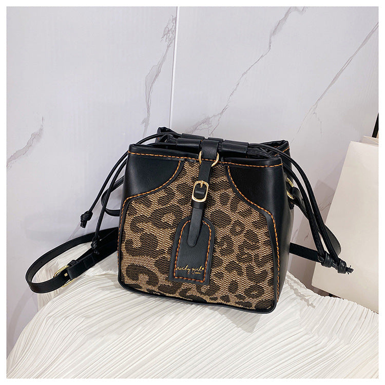 Venta al por mayor PU Tiger Bag Bucket Bag hecho a mano Diy Material Bag