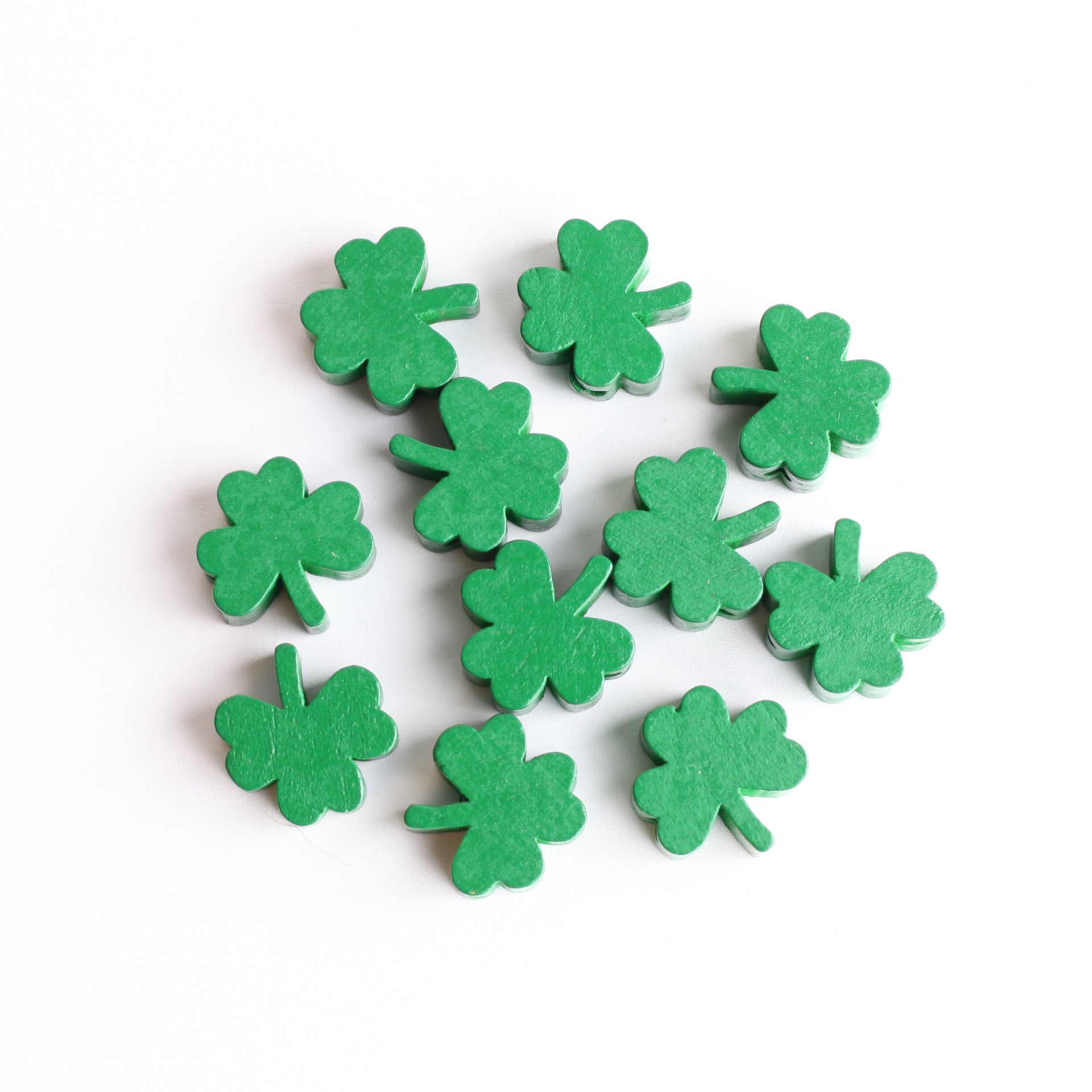 Cuentas de madera de 2CM para el día de San Patricio, 10 Uds., venta al por mayor