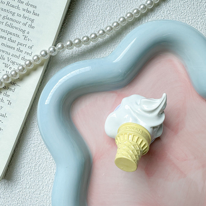 Soporte plástico al por mayor del teléfono móvil del helado del helado de la simulación