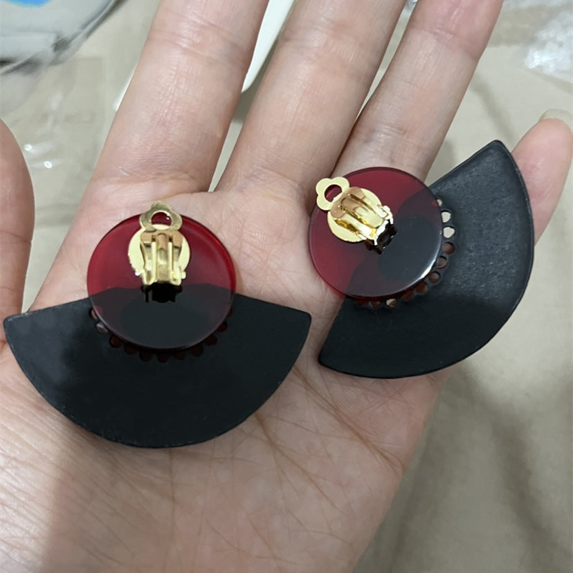 Wholesale Embossed Fan Alloy Earrings