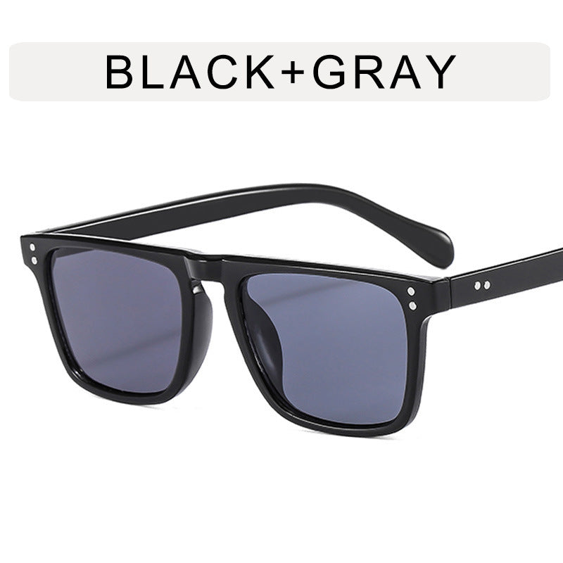 Venta al por mayor pequeño marco cuadrado retro arroz clavo PC hombres gafas de sol