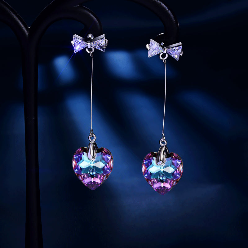 Venta al por mayor Pendientes de aleación de corazón de diamante de cristal de color
