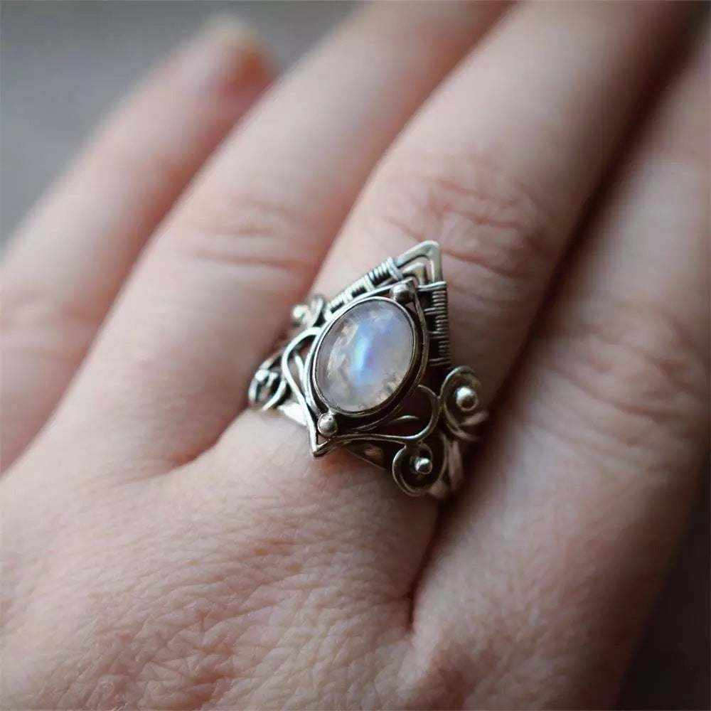 Wholesale Vintage Moonstone Alloy Rings