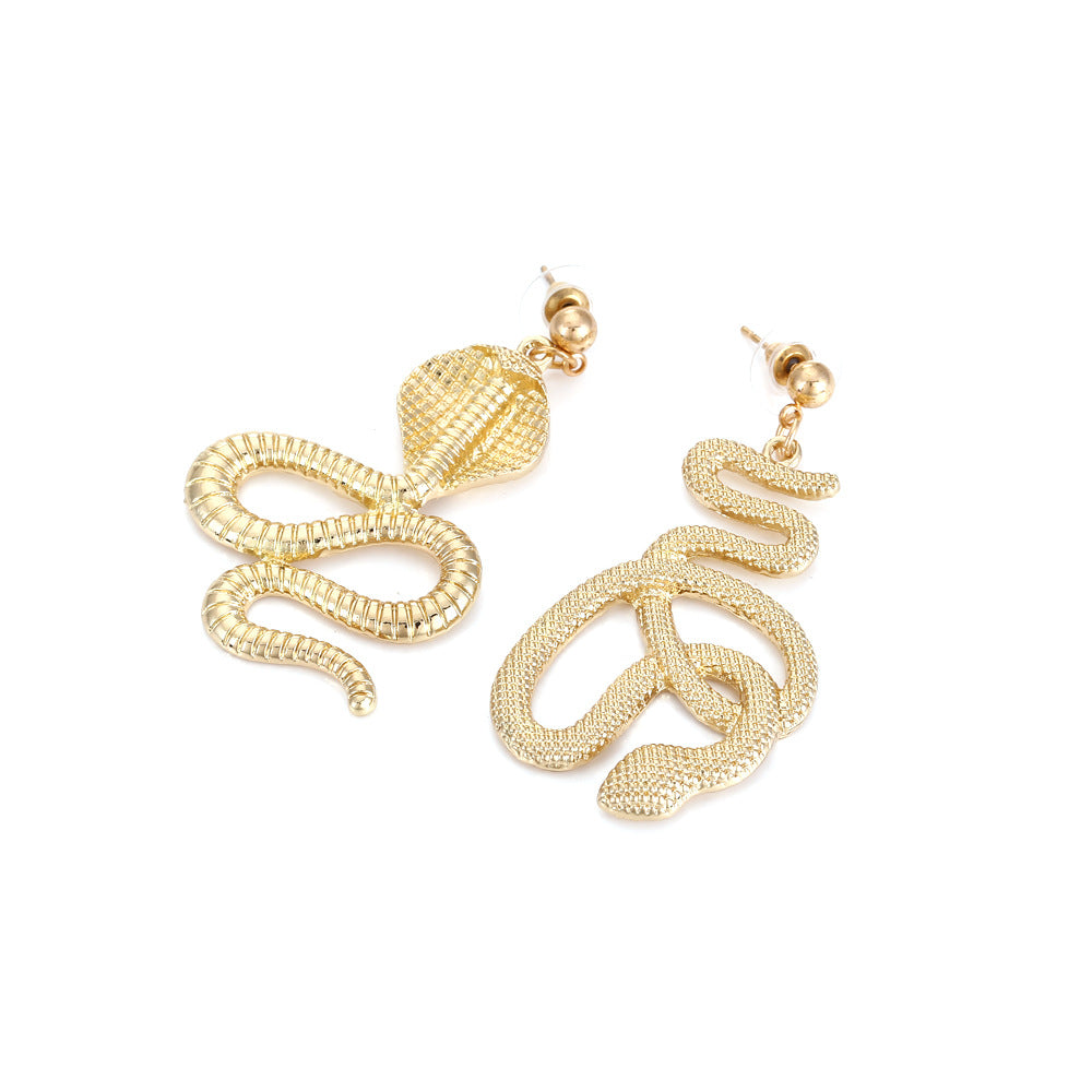 Wholesale Asymmetric Snake Vintage Alloy Earrings