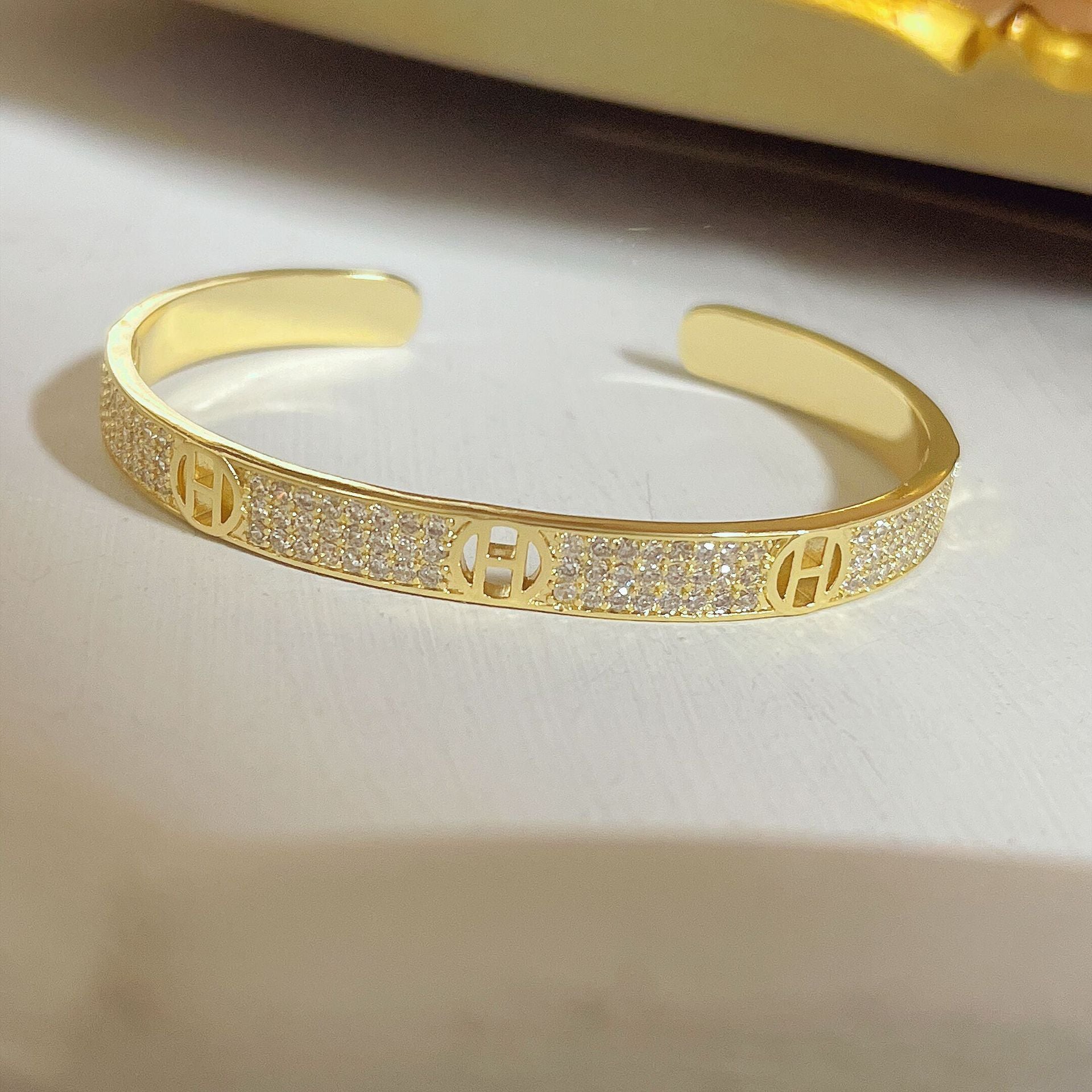 Wholesale Vintage Simplified Letter Metal Bracelet