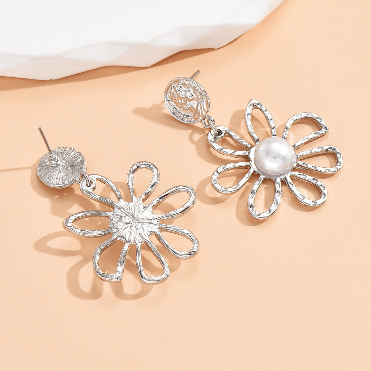 Wholesale Flowers Imitation Pearl Petals Metal Earrings
