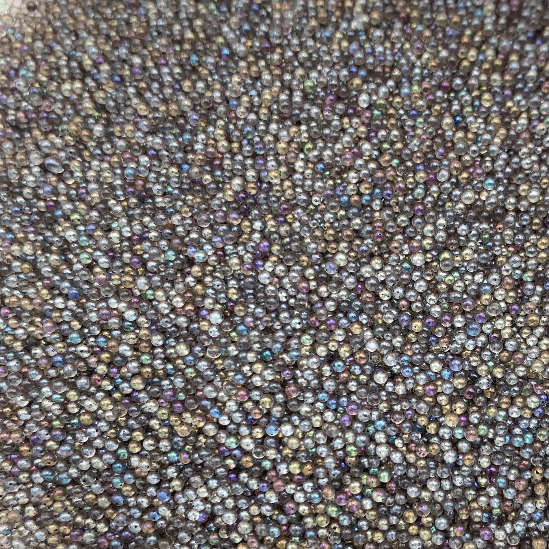 Venta al por mayor 500 g/paquete de perlas de vidrio llenas de color 1-3 MM